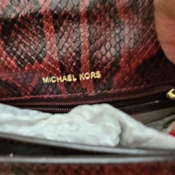 NWT Michael Kors MK Mott Red/black snake skin gold chain flap over bag - Picture 8 of 13